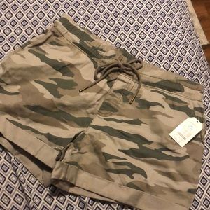 Relaxed fit camo shorts time and true